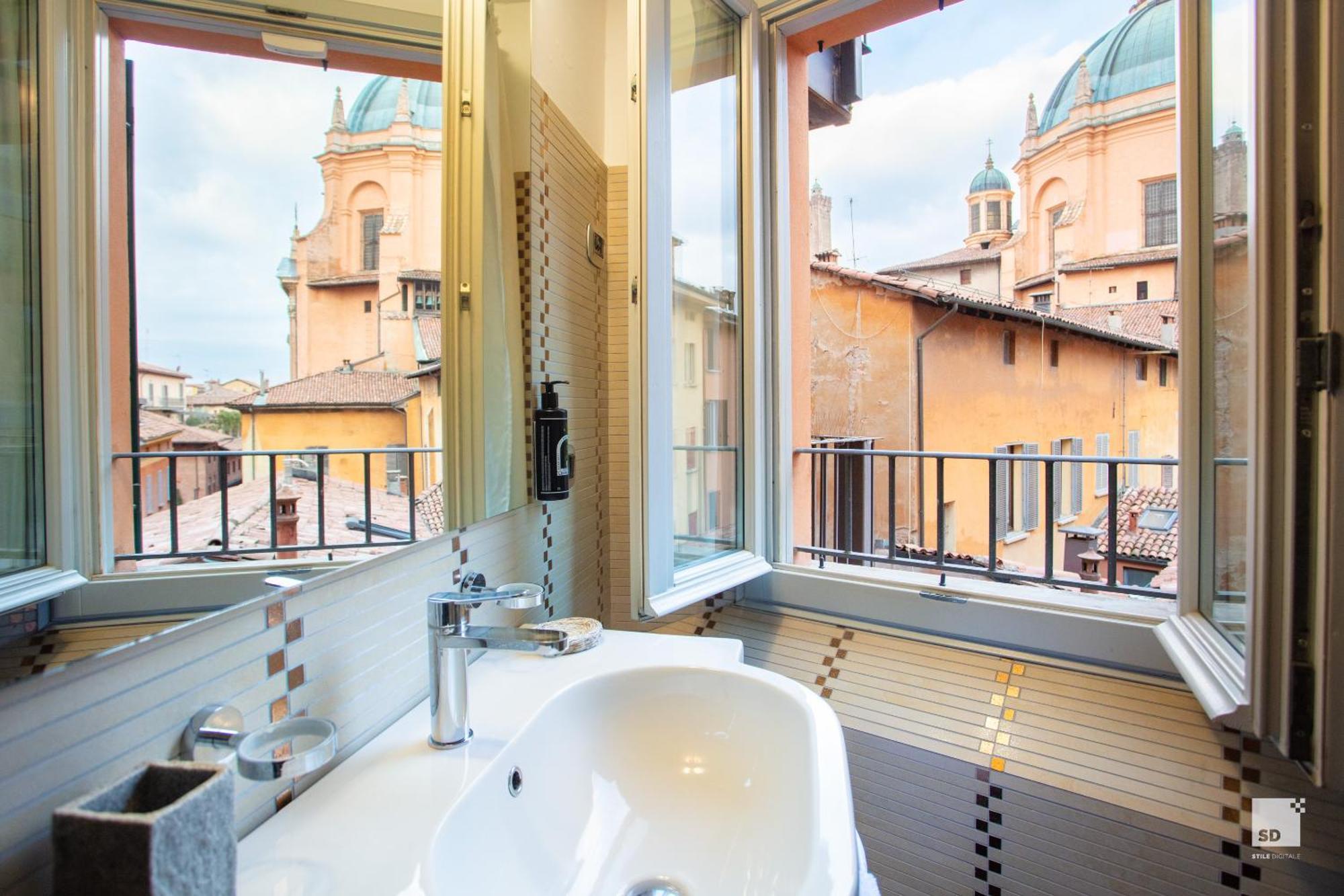 Urbanicooh Asinelli - Balcony On Piazza Maggiore 博洛尼亚 外观 照片